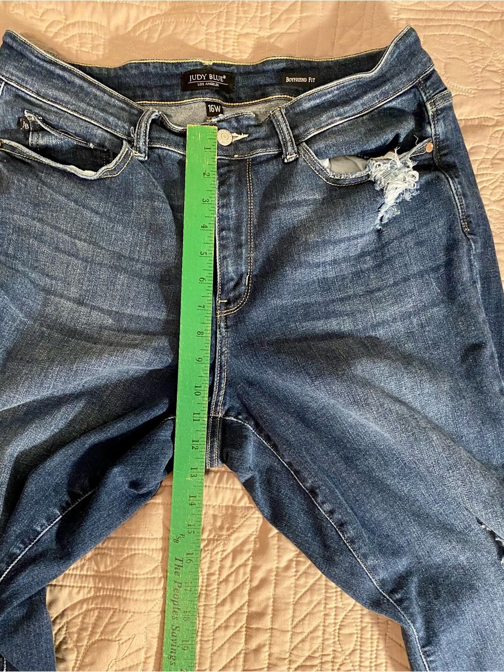 Judy Blue Dark Blue Distressed boyfriend cut - Picture 4 of 6